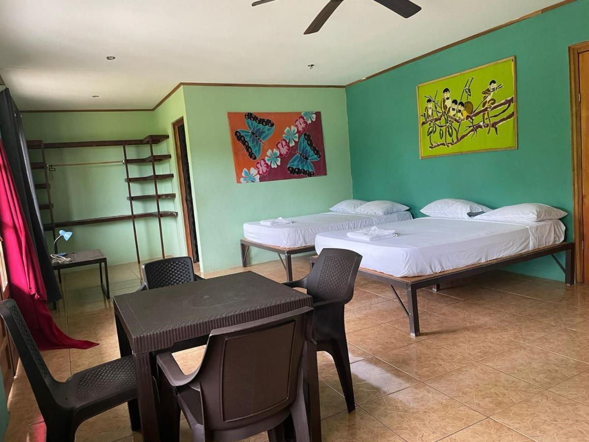 Be My Guest Cabinas Puerto Viejo de Talamanca Exterior photo