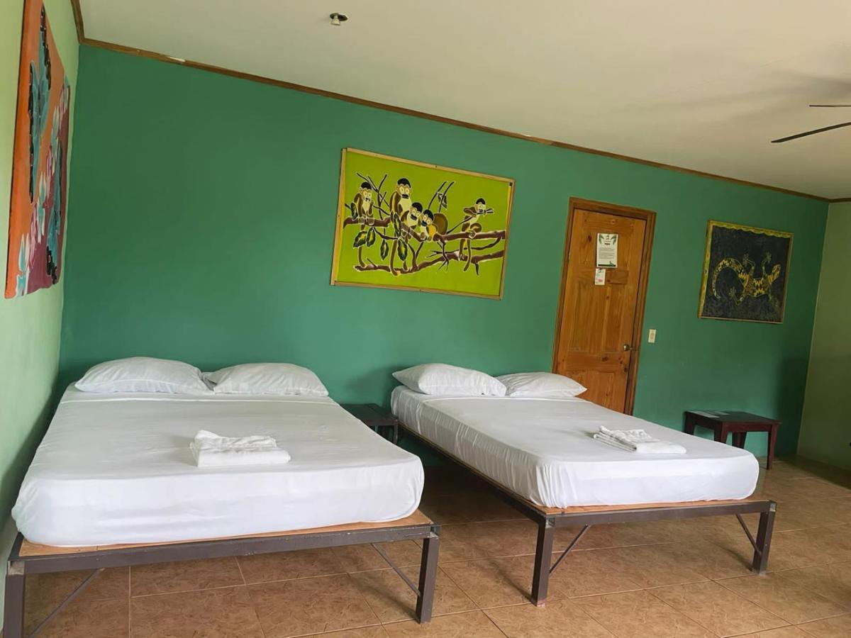 Be My Guest Cabinas Puerto Viejo de Talamanca Exterior photo