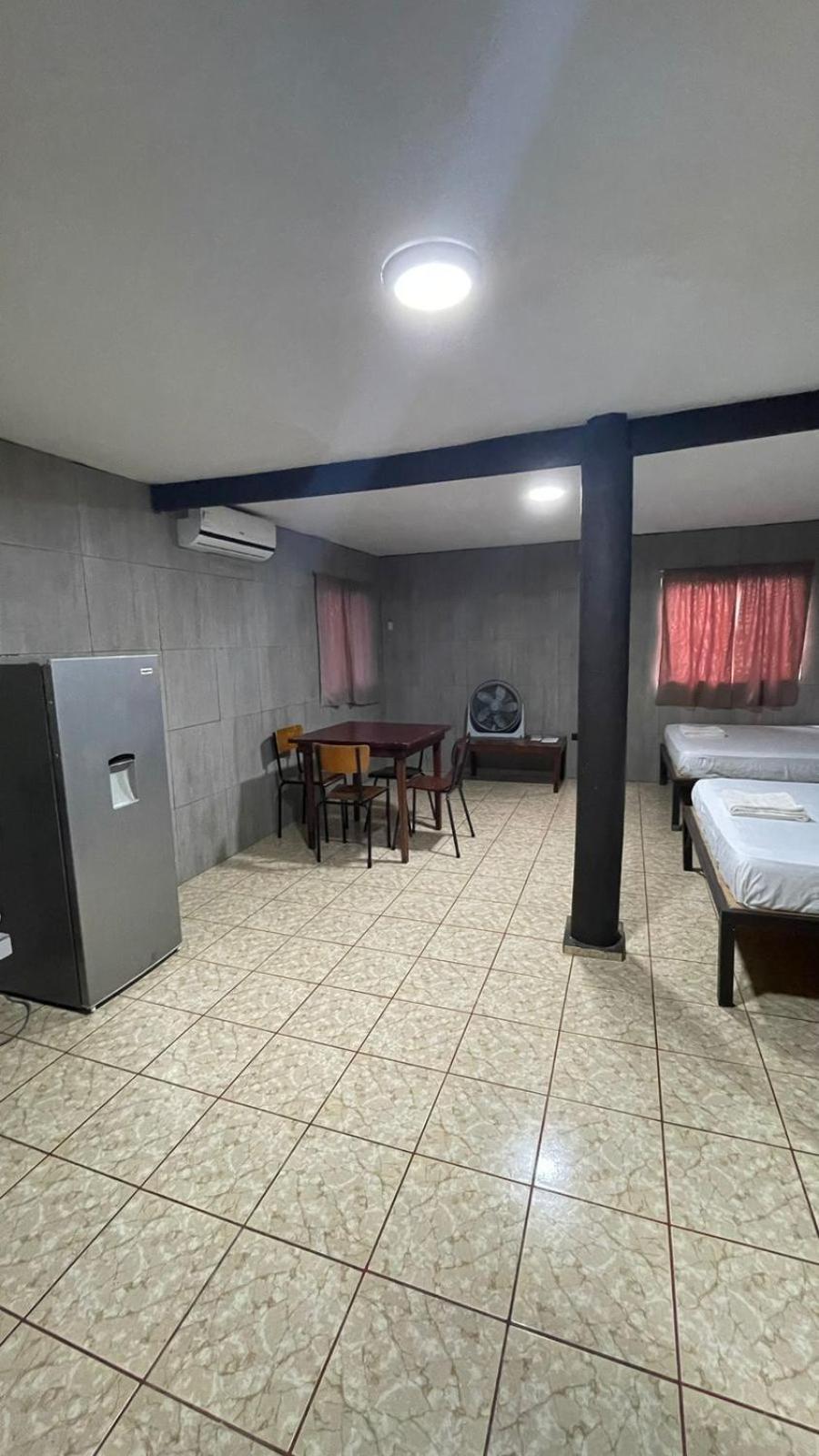 Be My Guest Cabinas Puerto Viejo de Talamanca Exterior photo